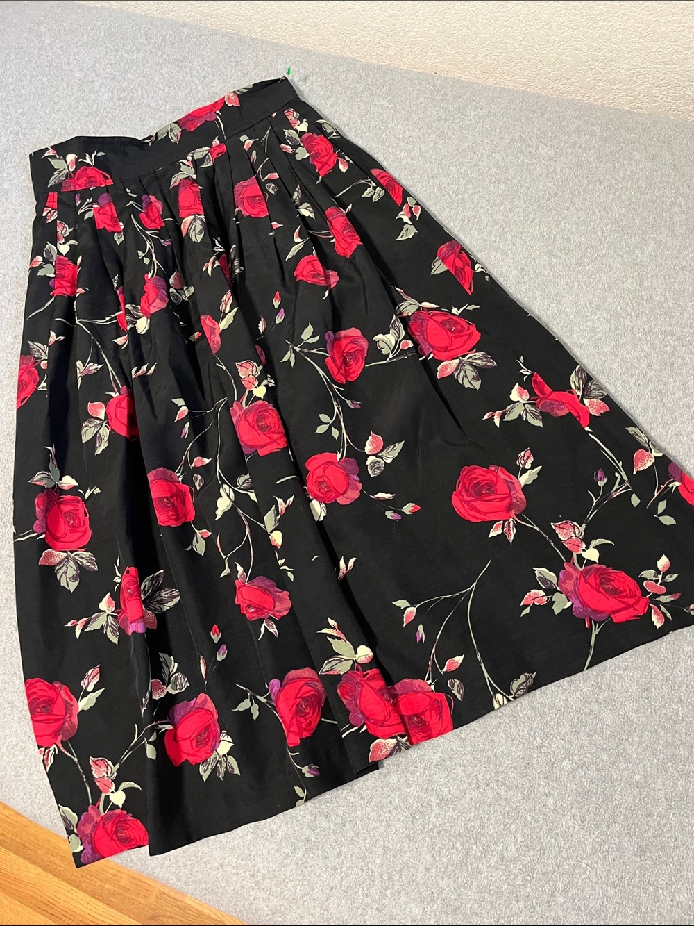 Vintage Black Dark Floral Pleated Midi Skirt Small Whimsigoth Rose Grunge